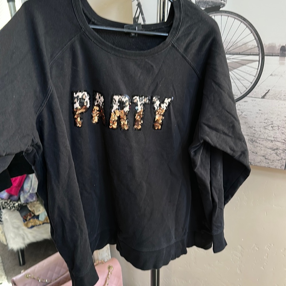 Torrid crew neck